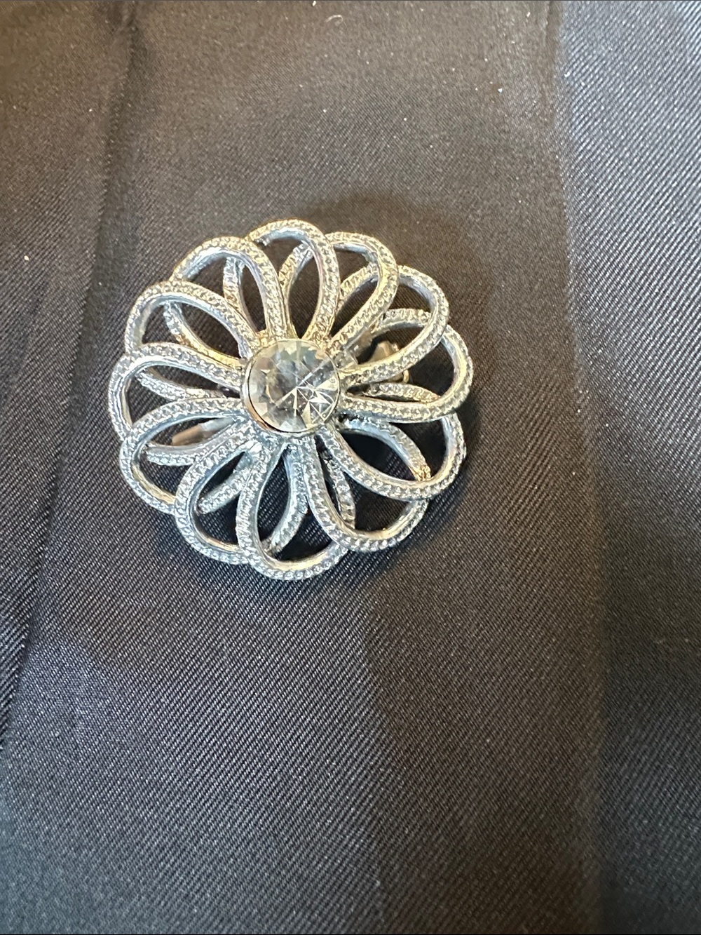 VTG Signed House of Stern 1950s Silver Cutwork Rhinestone Flower Brooch